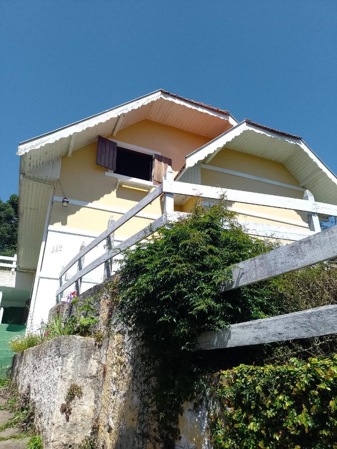 Quartos Para Hospedagem Da Casa Amarela Apartment Campos do Jordao Exterior photo